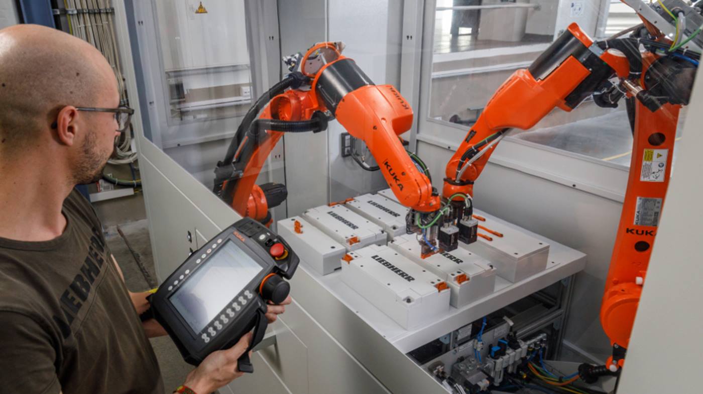 Handling in battery production