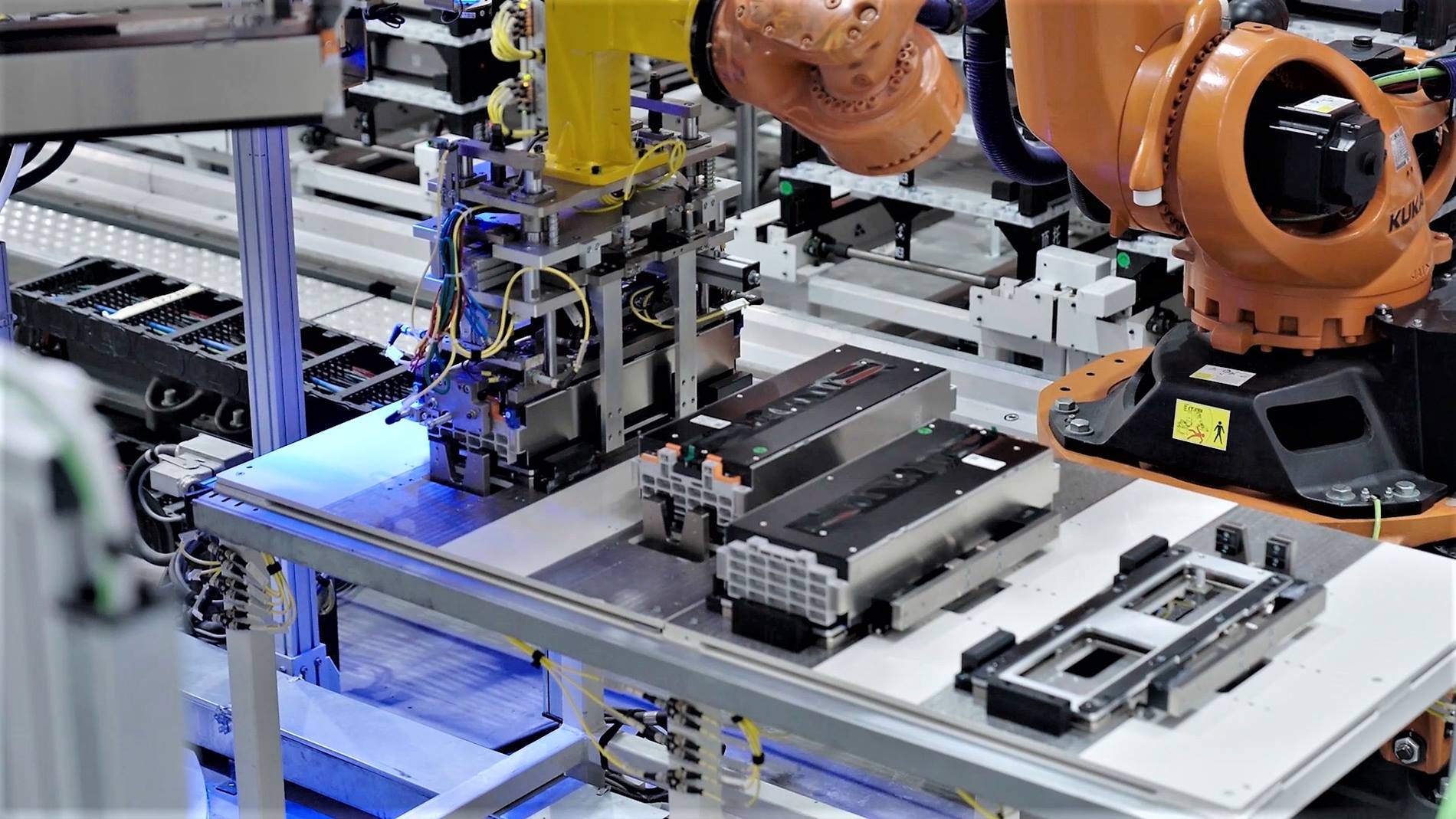 KUKA_FAW Volkswagen Foshan Factory_4